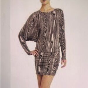 BCBG brown wood grain look knit dress. Size L.